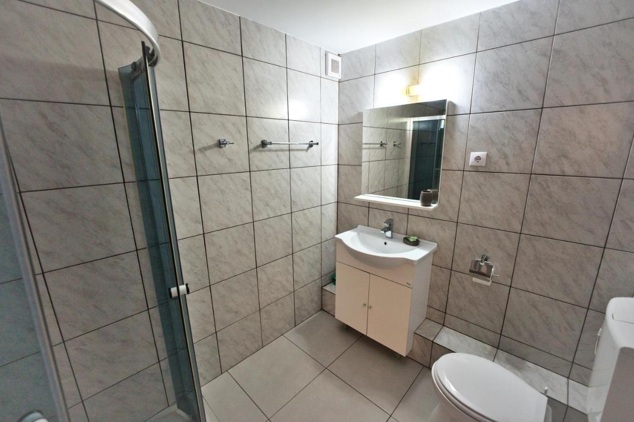 Râmnicu Vâlcea Vila Victoria מראה חיצוני תמונה