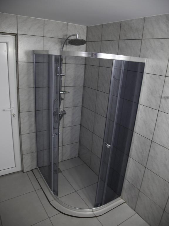 Râmnicu Vâlcea Vila Victoria מראה חיצוני תמונה