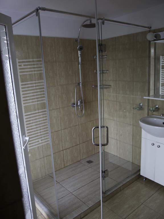 Râmnicu Vâlcea Vila Victoria מראה חיצוני תמונה