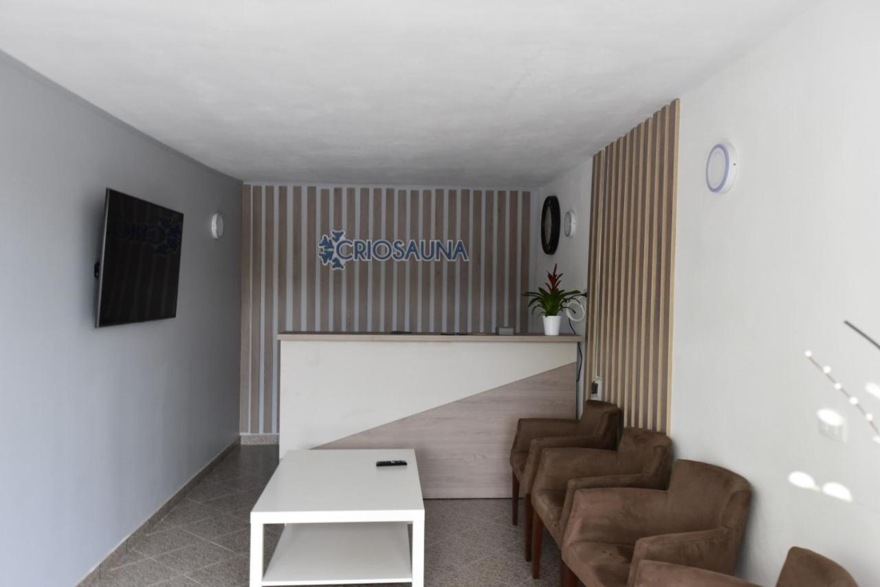 Râmnicu Vâlcea Vila Victoria מראה חיצוני תמונה